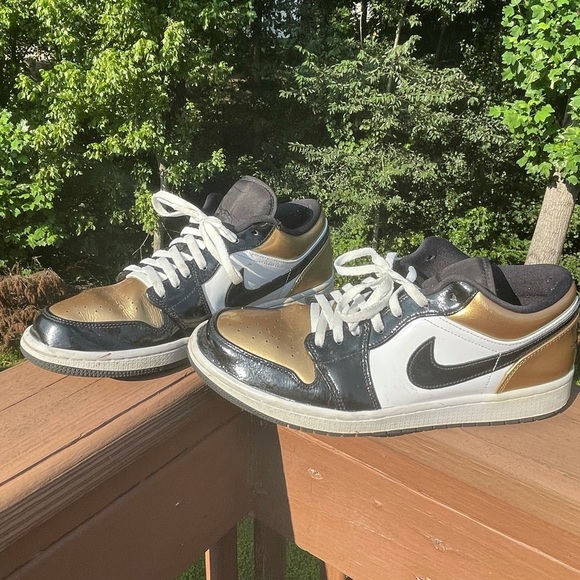 Men’s Air Jordan 1 Low Gold Toe CQ9447 main image 6